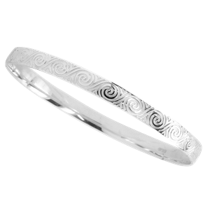 <p>6mm wide spiral bangle and pouch</p>